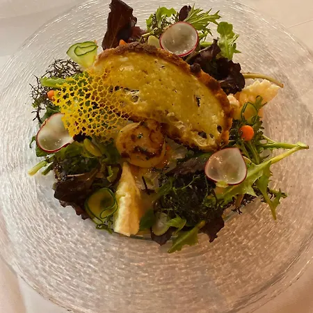 מלון Hotel-restaurant & Metzgerei Roessle