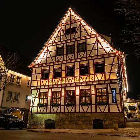 מלון Hotel-restaurant & Metzgerei Roessle Dettingen an der Erms