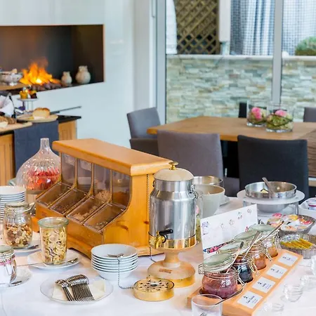 Hotel-restaurant & Metzgerei Roessle מלון