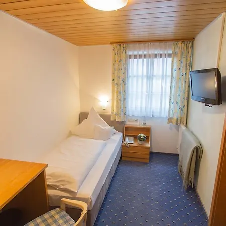 Hotel Hotel-restaurant & Metzgerei Roessle Dettingen an der Erms